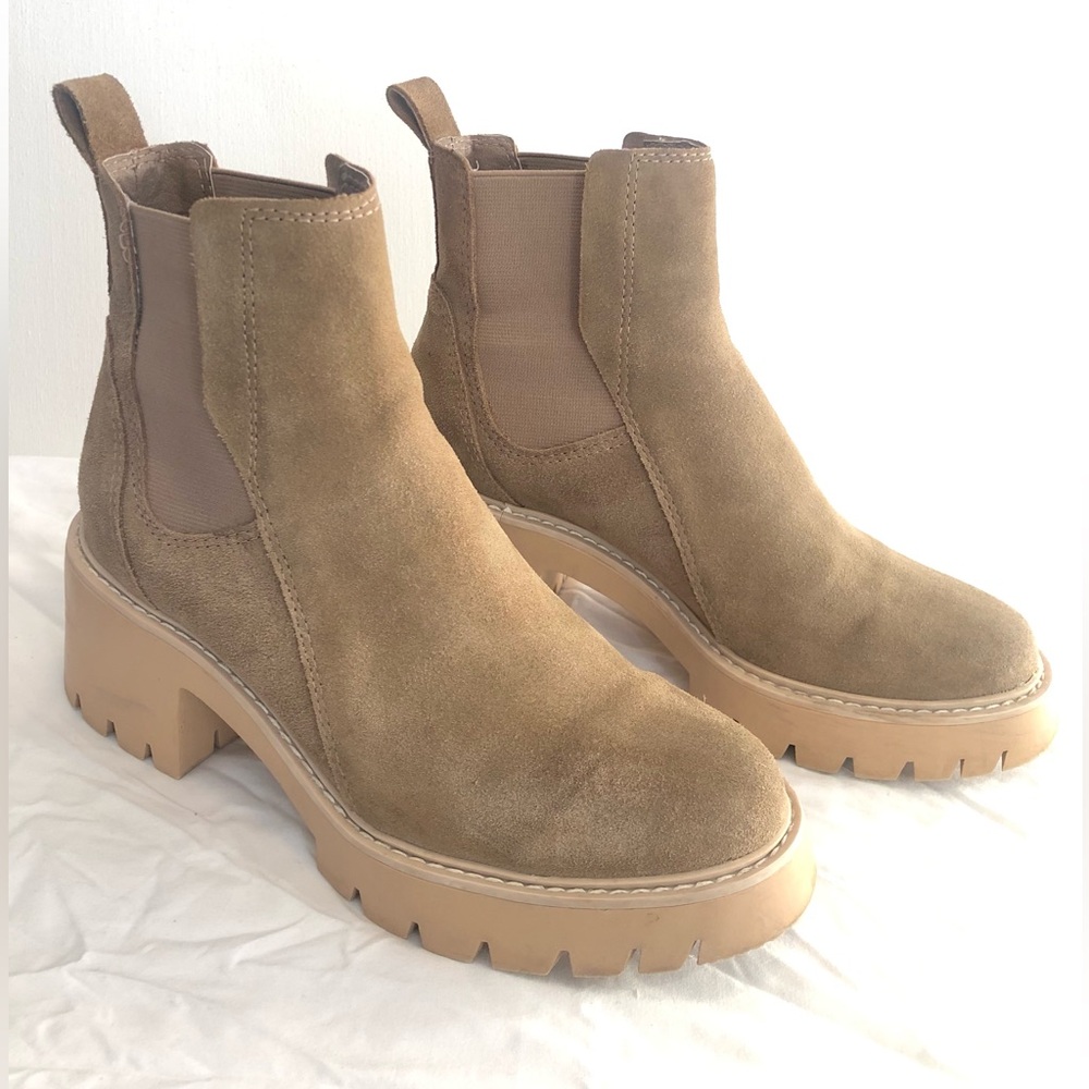 Dolce Vita Women’s Size 7 Booties Taupe Suede Leather Beige Ankle Slip On Chunky